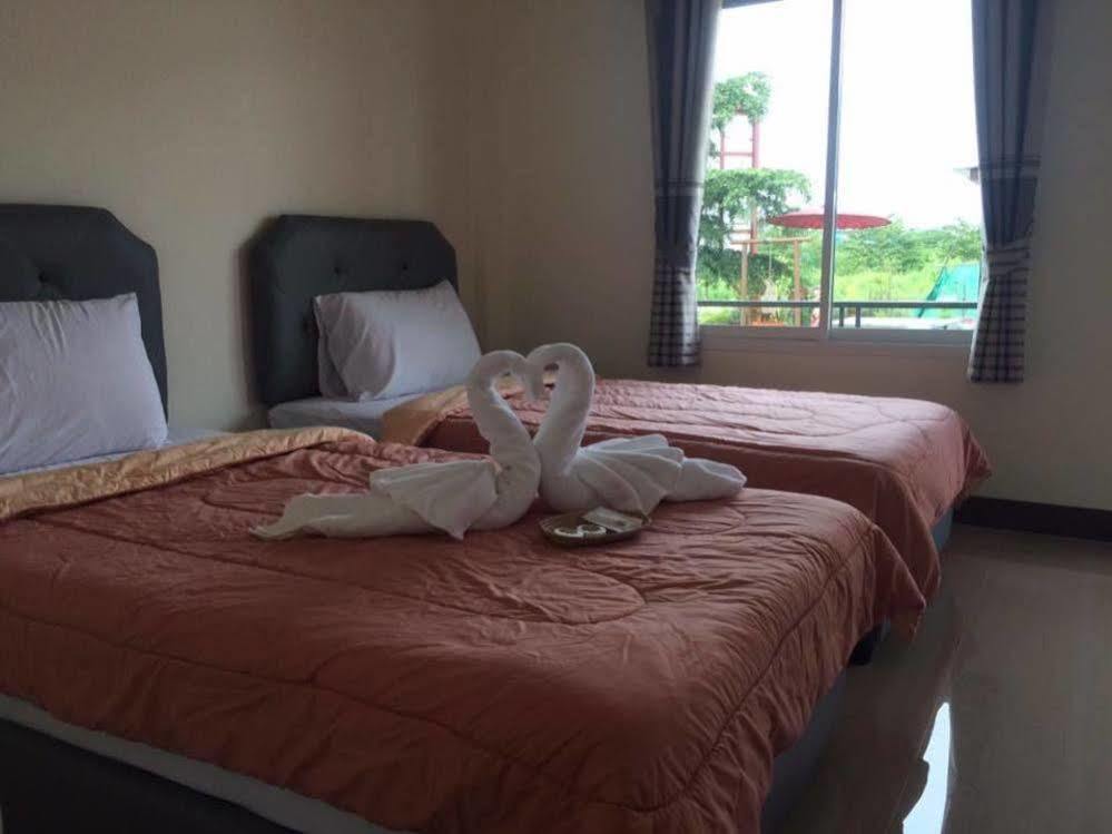 Thana Ville Resort Mae Sot Bagian luar foto